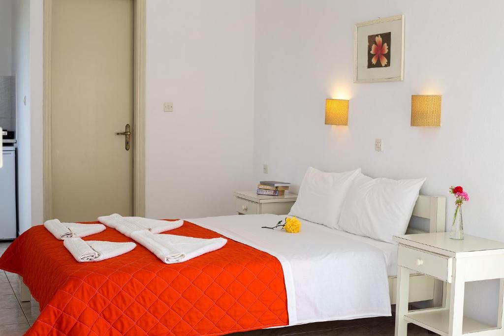 Marili Apartments Studios Parászporosz Kültér fotó