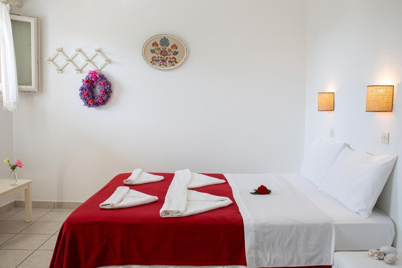 Marili Apartments Studios Parászporosz Szoba fotó